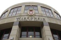 <p><strong>20. Wisconsin<br></strong>Top 2017-18 sport: football. Trajectory: Steady. The Badgers made their hay in the fall, with strong performances in football, men’s soccer, women’s volleyball and women’s cross country. They were hurt by a rare non-scoring season in men’s basketball. </p>