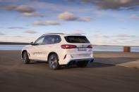 <p>As with all fuel-cell vehicles, the iX5's only products are water vapor and electricity.</p>