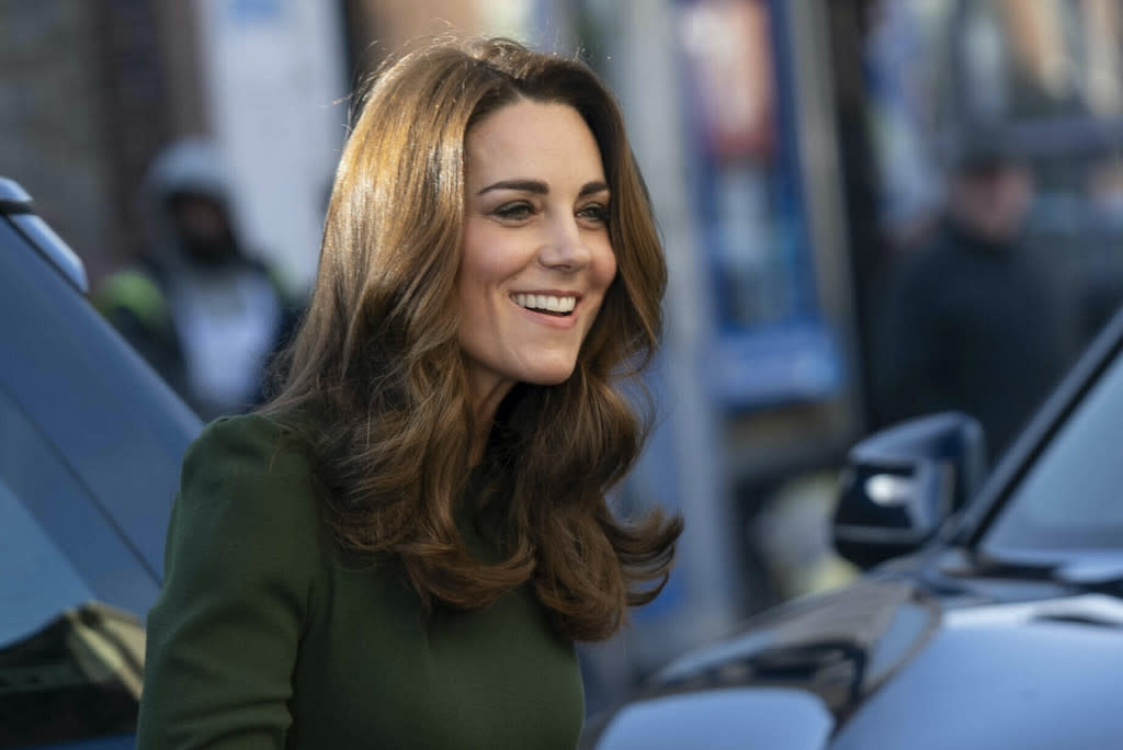 Kate Middleton ne se prive pas lorsqu'il s'agit de faire son shopping dans les boutiques françaises. (Photo by: KGC-178/STAR MAX/IPx)