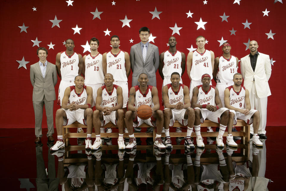 See if you can spot the two most random All-Stars from the 2007 Western Conference roster. (Getty Images)