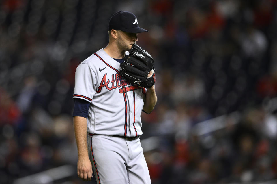 Atlanta Braves starting pitcher Jake Odorizzi walks back to the dugout after he was pulled during the fourth inning of the team's baseball game against the Washington Nationals, Wednesday, Sept. 28, 2022, in Washington. (AP Photo/Nick Wass)