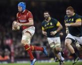 Rugby Union Britain - Wales v South Africa - Principality Stadium, Cardiff, Wales - 26/11/16 Wales' Justin Tipuric breaks through the South African defence to score a try Reuters / Rebecca Naden Livepic