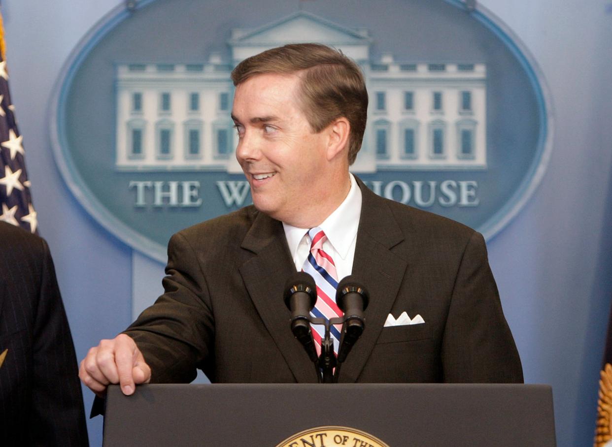 White House Correspondents Association President Steve Scully appears at a ribbon-cutting ceremony for the James S. Brady Press Briefing Room at the White House in Washington on 11 July 2007 (AP)
