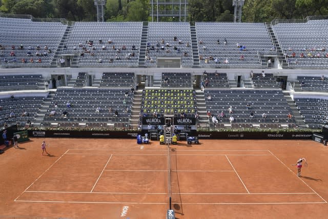 A crowd of 1,000 were able to witness Simona Halep beat Garbine Muguruza in the semi-finals of the Italian Open 