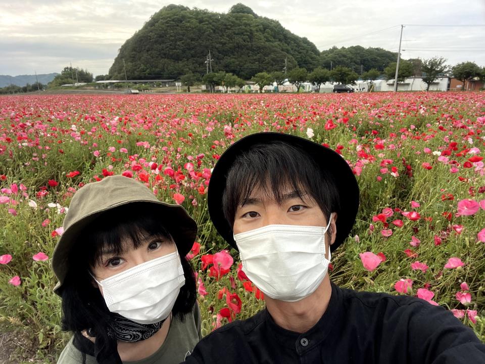 YouTuber 夫婦 Aki 與 Yoshitaka