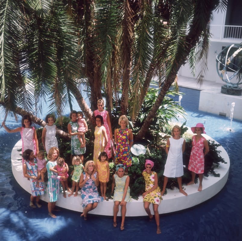 Palm Beach women in Lilly Pulitzer by Slim Aarons, 1964<p>Photo: Slim Aarons/Getty Images</p>