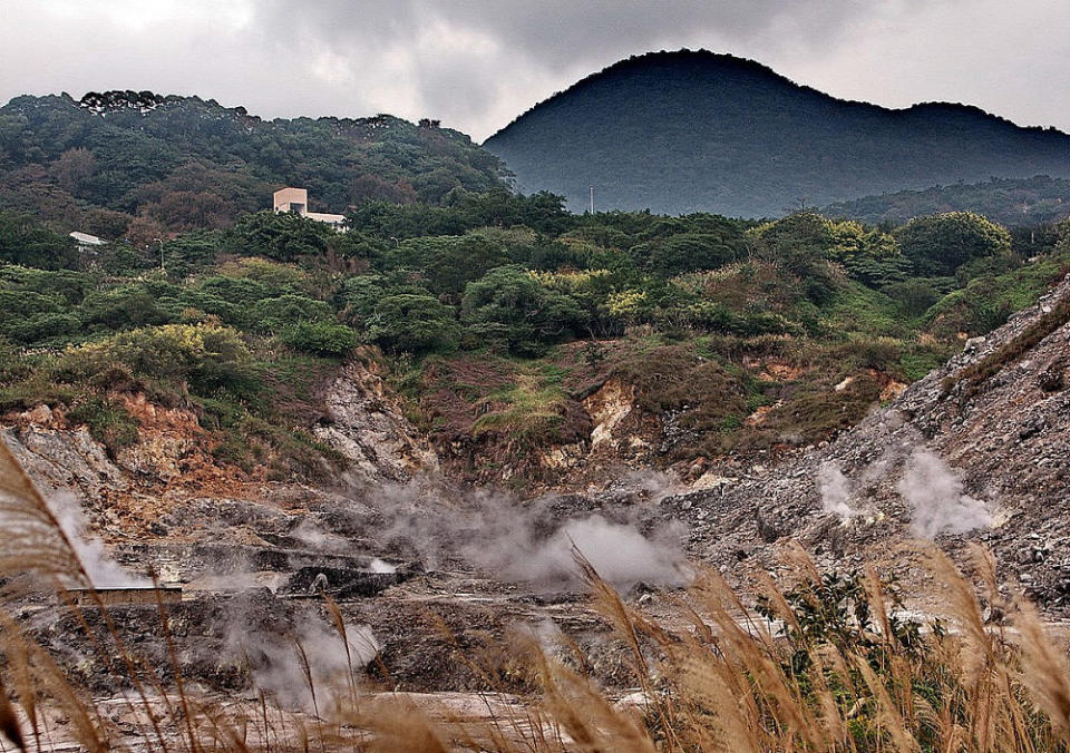 硫磺谷(Photo via Wikimedia, by lienyuan lee, License: CC BY 3.0，圖片來源：https://commons.wikimedia.org/w/index.php?curid=54352062)