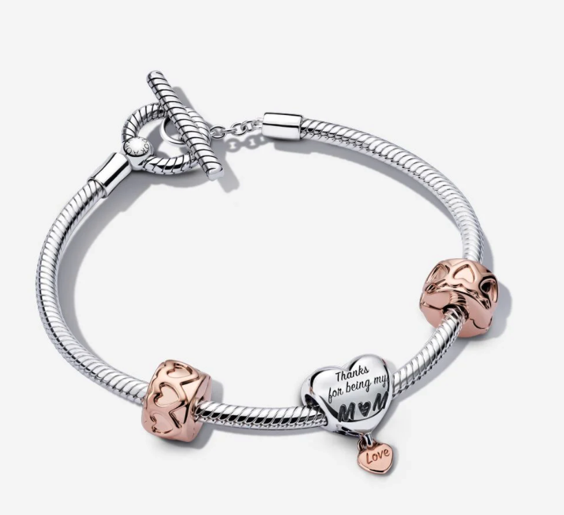 Mom's Love Bracelet Gift Set. Image via Pandora.