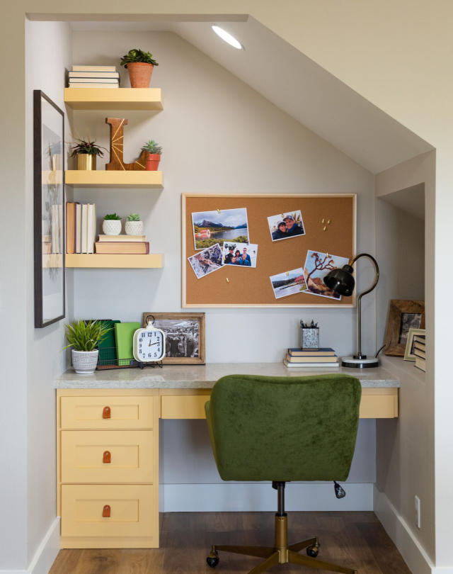 21 Incredible Long Floating Shelves Perfect for Any Space