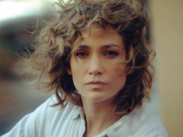 Jennifer Lopez : le temps n’a pas d’emprise sur elle (9)