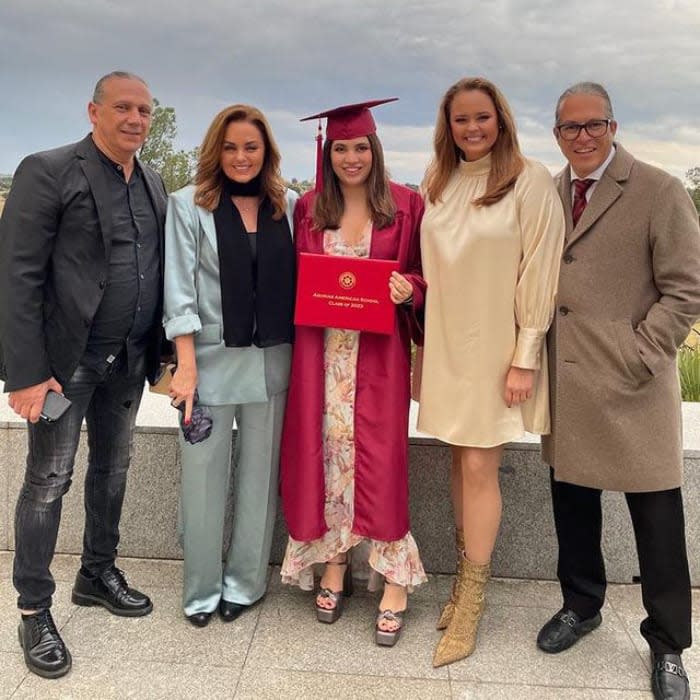 Graduación de la hija de Shaila Durcal