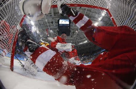 Ice Hockey - Pyeongchang 2018 Winter Olympics - Men's Final Match - Russia - Germany - Gangneung Hockey Centre, Gangneung, South Korea - February 25, 2018 - Olympic Athlete from Russia Sergei Kalinin falls. REUTERS/Grigory Dukor