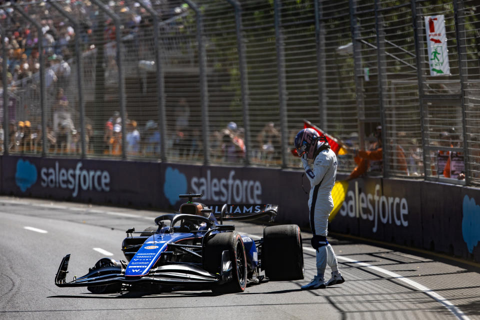 MELBOURNE, AUSTRALIA - MARCH 22: Alex Albon of Thailand and Williams F1 crashes out during FP1 ahead of the F1 Grand Prix of Australia at Albert Park Circuit on March 22, 2024 in Melbourne, Australia. (Photo by Kym Illman/Getty Images)