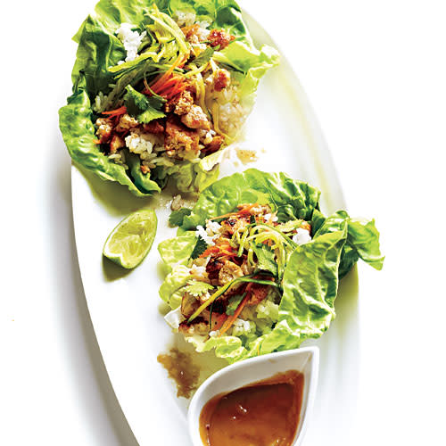 Lettuce Wraps with Hoisin-Peanut Sauce