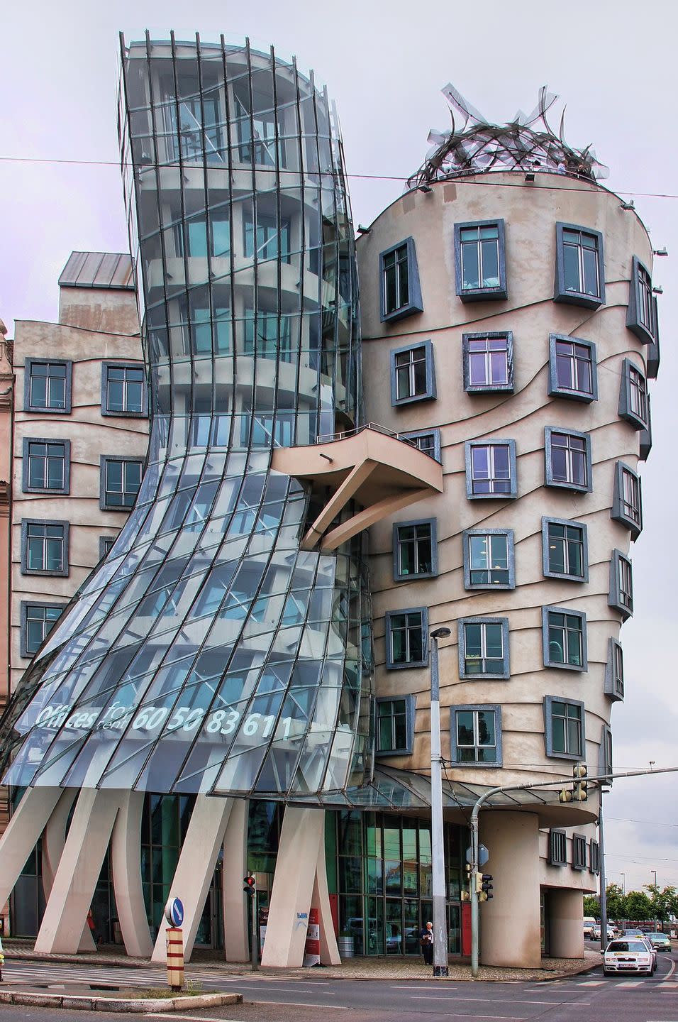 <p>This unique-looking building, which is located on one of the Vltava River's side, is certainly a sight to behold. Built in 1996 by architects Vlado Milunić and Frank Gehry, the building gets its name as it resembles the famous figures of dancers Ginger Rogers and Fred Astaire. </p>