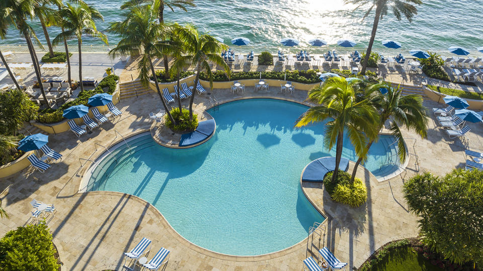 Eau Palm Beach Resort & Spa pool