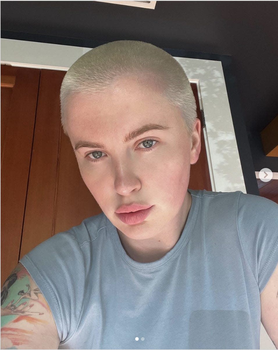 Ireland Baldwin with a buzz cut