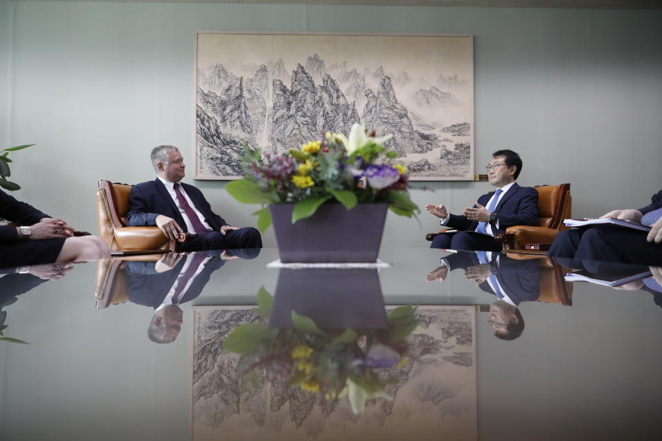 U.S. special envoy for North Korea Stephen Biegun, left, talks with his South Korean counterpart Lee Do-hoon during their meeting at the Foreign Ministry in Seoul, South Korea, Wednesday, Aug. 21, 2019. (Kim Hong-Ji/Pool Photo via AP)