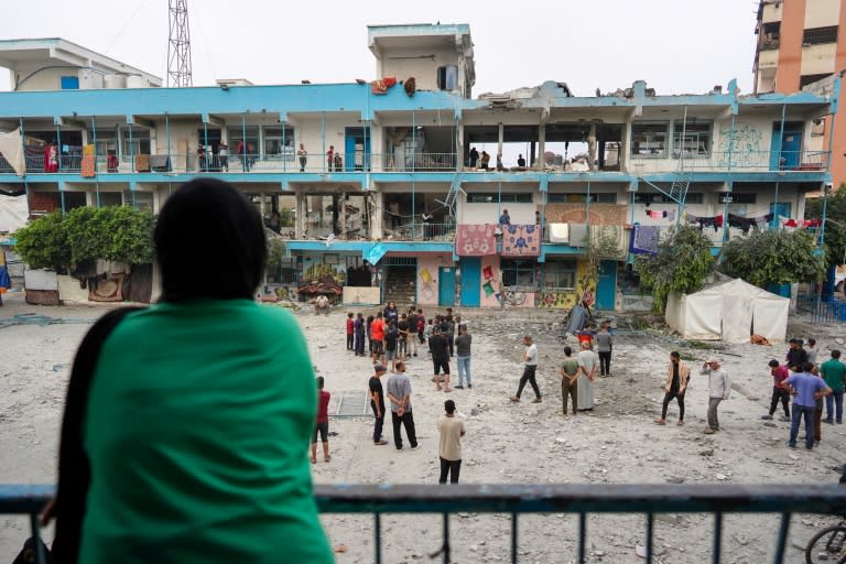 Bei einem israelischen Angriff auf eine Schule des UN-Palästinenserhilfswerks im Gazastreifen sind nach Angaben einer örtlichen Klinik 37 Menschen getötet worden. Die israelische Armee erklärte, der Angriff habe einem "Stützpunkt der Hamas" gegolten. (Bashar TALEB)