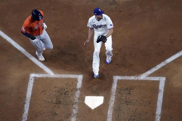 Scherzer roughed up by Astros in return from injury, leaving with