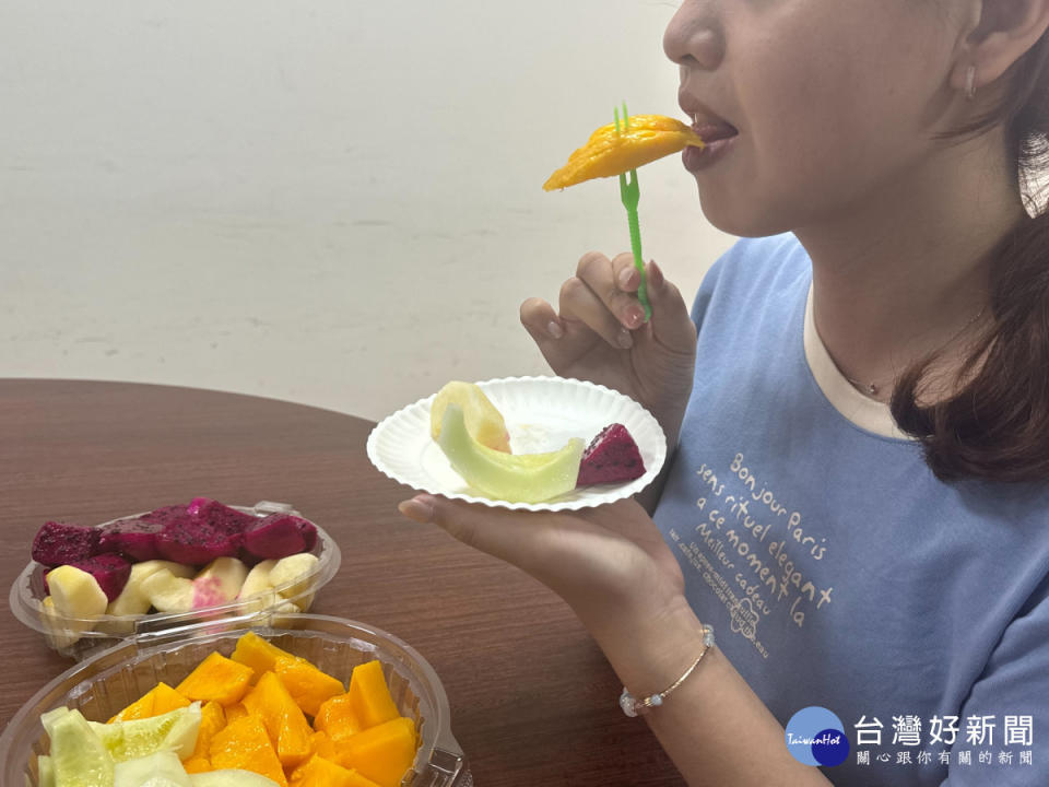 夏天水果吃太多，恐造成血糖失控。