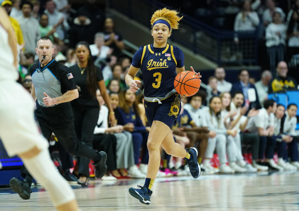 Jan 27, 2024; Storrs, Connecticut, USA; Notre Dame Fighting Irish guard Hannah Hidalgo (3) returns the ball against the UConn Huskies in the first half at Harry A. Gampel Pavilion. David Butler II-USA TODAY Sports