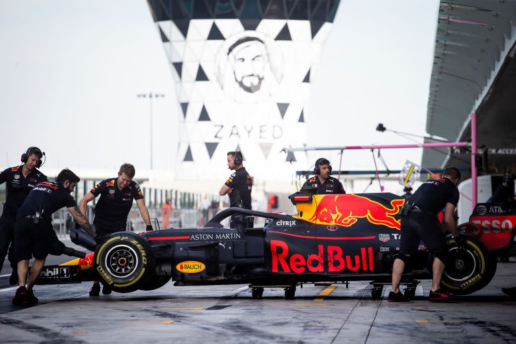 f1 end of season testing in abu dhabi day two