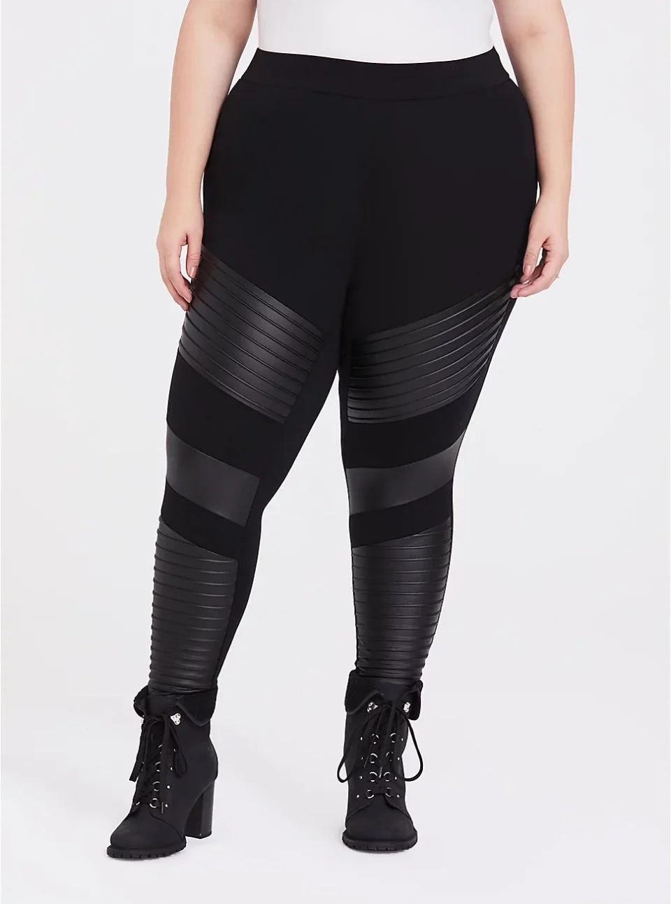 <a href="https://fave.co/2wuFeCH" target="_blank" rel="noopener noreferrer">Get them for $32 at Torrid</a>.