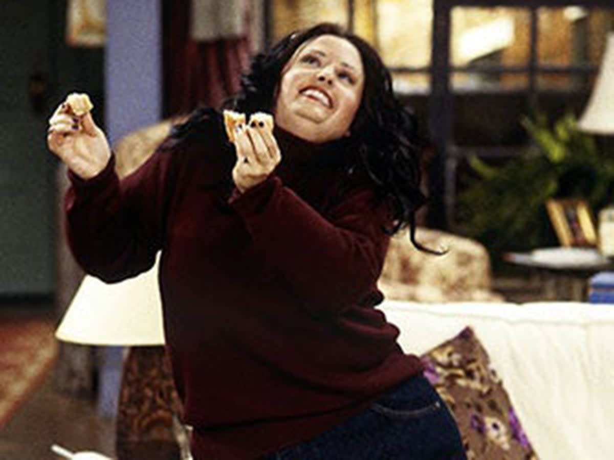 Monica dancing in ‘Friends’ (Warner Bros)