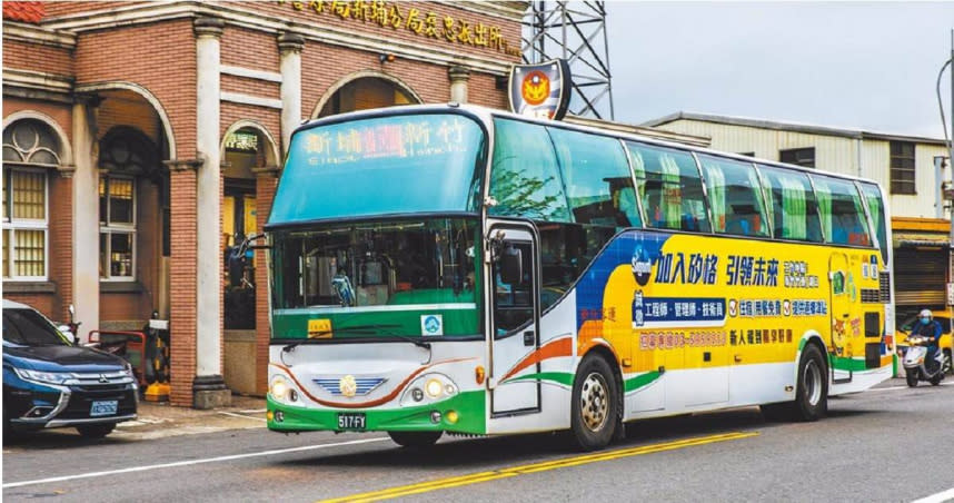 新竹客運長期虧損，再宣布這條路線13日起也停駛。非此次停駛路線客運。（示意圖／本報資料照、羅浚濱攝）