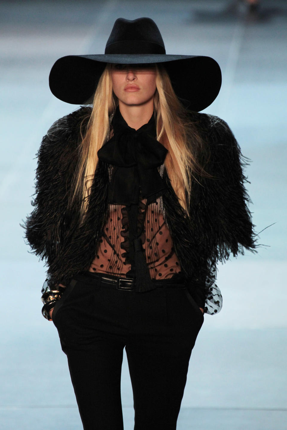 Défilé Saint Laurent collection printemps/été 2013.