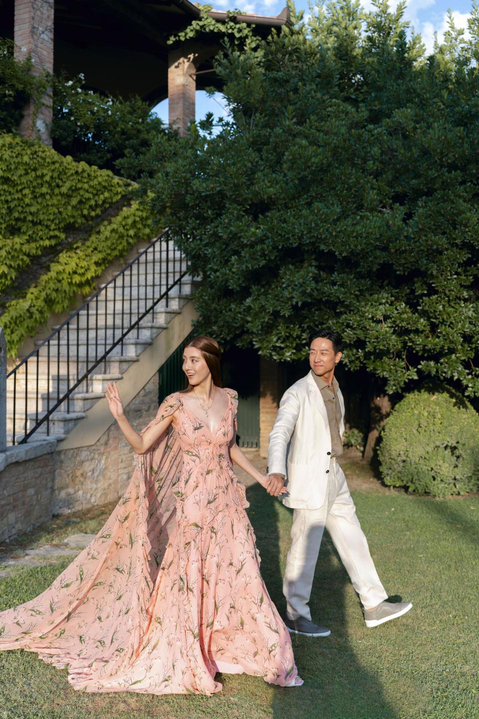 Karena Wu Qianyu and Shi Boxiong, the third generation of billionaires, held a makeup wedding in Italy