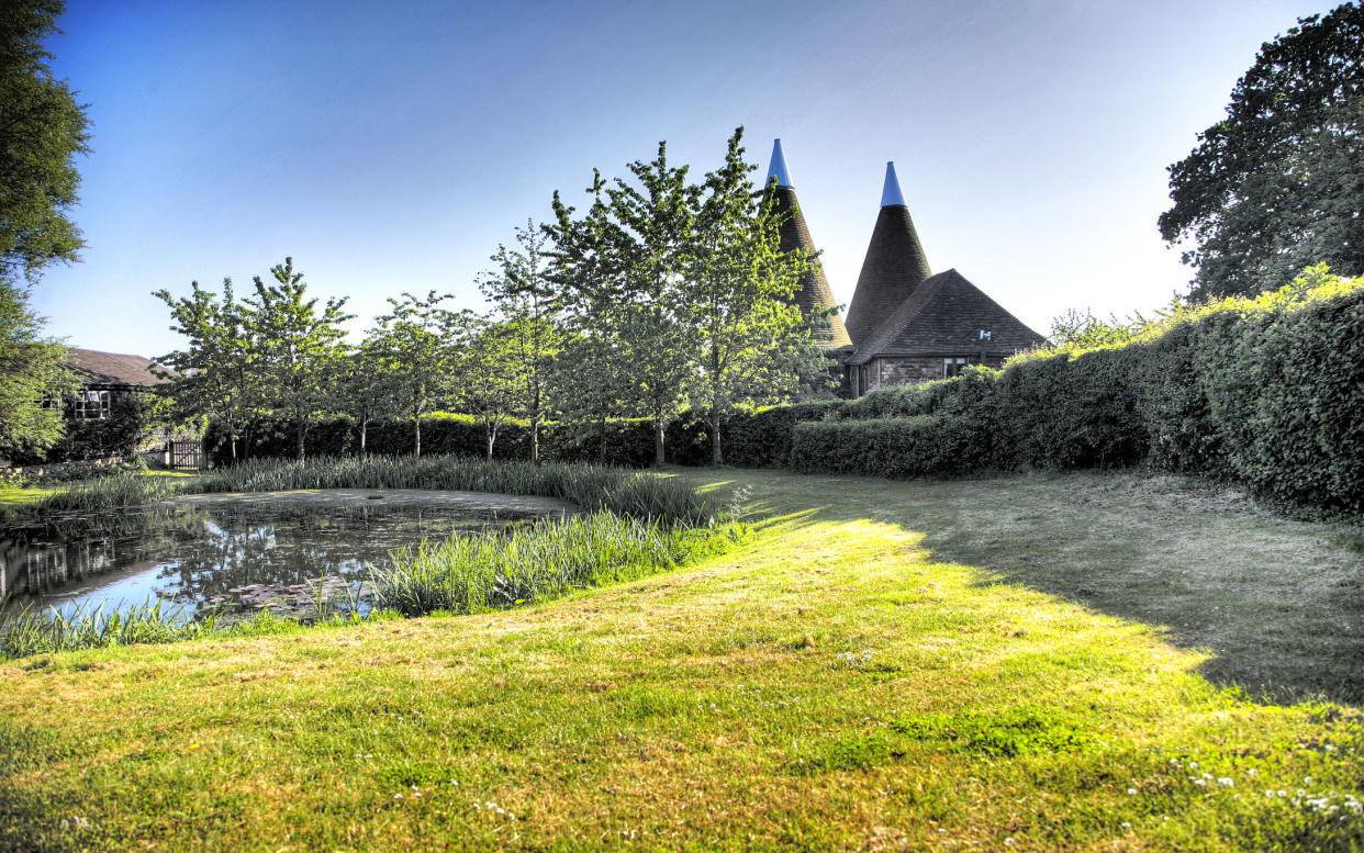 This sleepy hamlet is England's most haunted village, apparently - © 2008 Gregory Warran