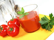 <b>2. Tomato sauce:</b> It may vary depending on the brand, but most store-bought tomato sauces are about 90 percent water. Plus, one half-cup serving of tomato sauce has only 50 calories and zero grams of fat, while the same amount of creamy Alfredo sauce weighs in around 200 calories and 18 grams of fat.