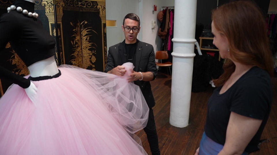 Designer Christian Siriano talks skirts with Faith Salie.  / Credit: CBS News