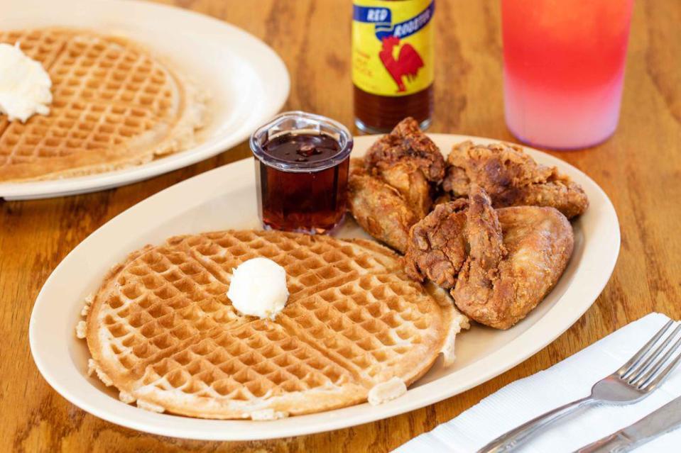 Chicken and Waffles, Roscoe’s House of Chicken and Waffles (Multiple Locations in California)