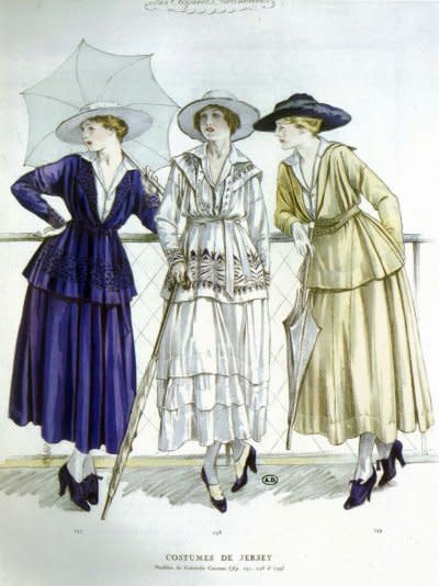 1917年3月，香奈兒設計的3套緊身套裝（Wikipedia/Public Domain）