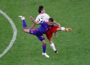 Soccer Football - World Cup - Group H - Poland vs Colombia - Kazan Arena, Kazan, Russia - June 24, 2018 Colombia's Mateus Uribe in action with in action with Poland's Grzegorz Krychowiak REUTERS/Jorge Silva