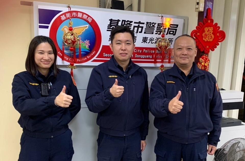 圖說：基隆市第二分局東光派出所實務訓練生馬佳妏、警員李昱緯、副所長張君豪。