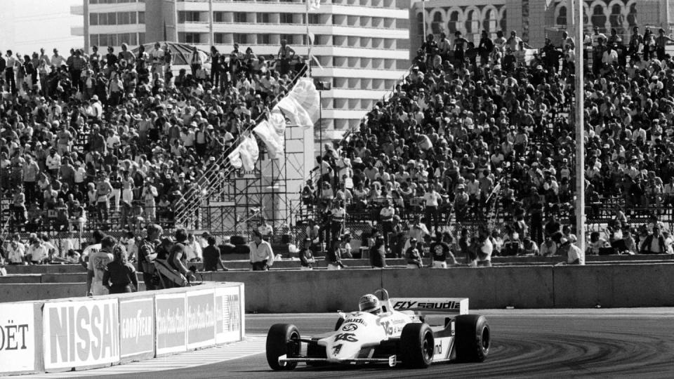 alan jones aus williams fw07c, won the final race of the season and the last race before his supposed retirement united states grand prix, rd 15, caesars palace, las vegas, 17 october 1981