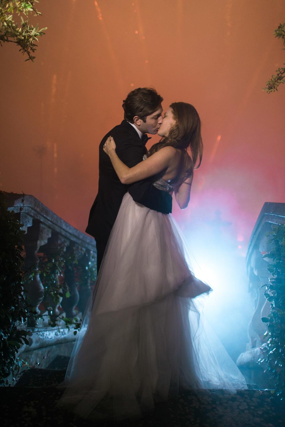 That’s Amore: This Couple Had a Romantic, Rainy Wedding at a Tiny Chapel in Tuscany