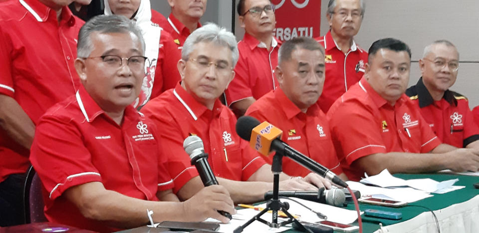 Parti Pribumi Bersatu Malaysia (PPBM) Sarawak chapter's director of operation Zakaria Bujang (left) speaking to reporters after attending a state election preparation meeting, June 20, 2019. — Picture by Sulok Tawie