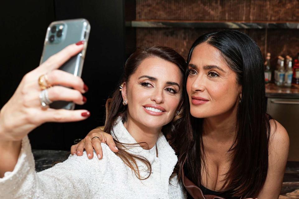 <p>Emma McIntyre/Getty</p> Penélope Cruz (left) and Salma Hayek photographed in Beverly Hills on Dec. 14, 2023