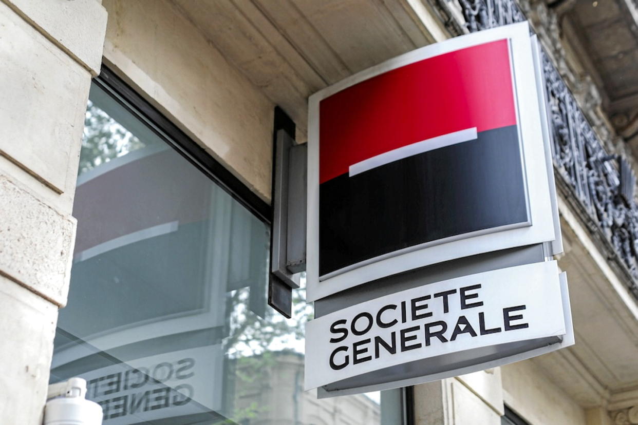 La banque au logo rouge et noir a déjà commencé à se désengager en Afrique.  - Credit:Adil Benayache/SIPA