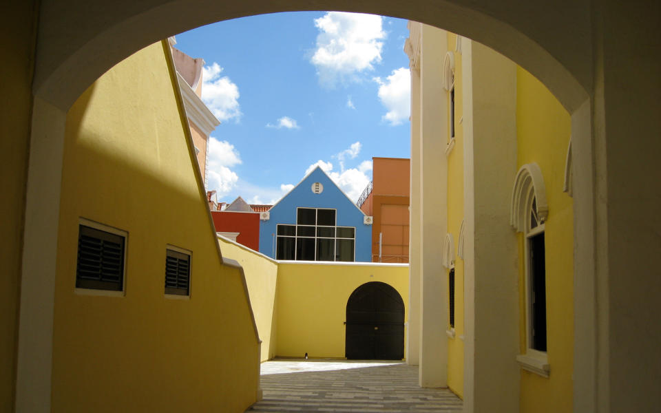 Curacao's design