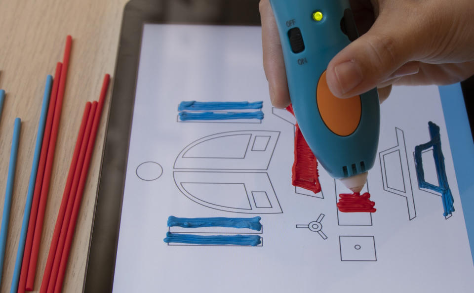 3Doodler is finally launching a mobile app, and it'll come with step-by-stepinstructions you can follow to hone your 3D-printing skills