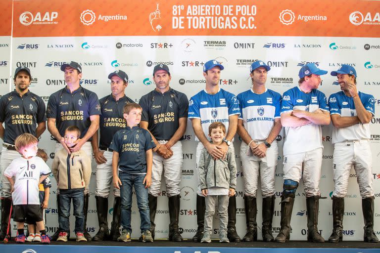 Diego Cavanagh, David Stirling, Francisco Elizalde y Cambiaso comparten la premiación con los Pieres y Torres Zavaleta; el nuevo La Dolfina remontó y exigió hasta lo último a Ellerstina.