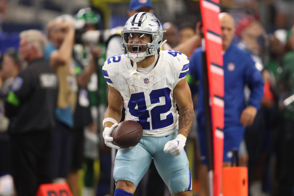 Sep 17, 2023; Arlington, Texas, USA; Dallas Cowboys running back Deuce Vaughn (42) reacts after making a first down in the second quarter against the <a class="link " href="https://sports.yahoo.com/nfl/teams/ny-jets/" data-i13n="sec:content-canvas;subsec:anchor_text;elm:context_link" data-ylk="slk:New York Jets;sec:content-canvas;subsec:anchor_text;elm:context_link;itc:0">New York Jets</a> at AT&T Stadium. Mandatory Credit: Tim Heitman-USA TODAY Sports