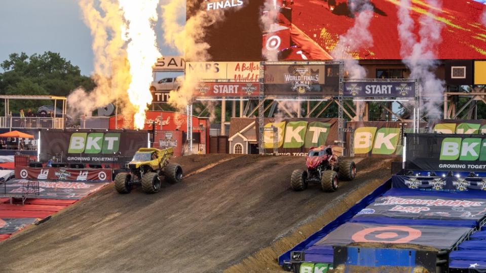 Monster Jam 2023 - Racing Finals.jpg