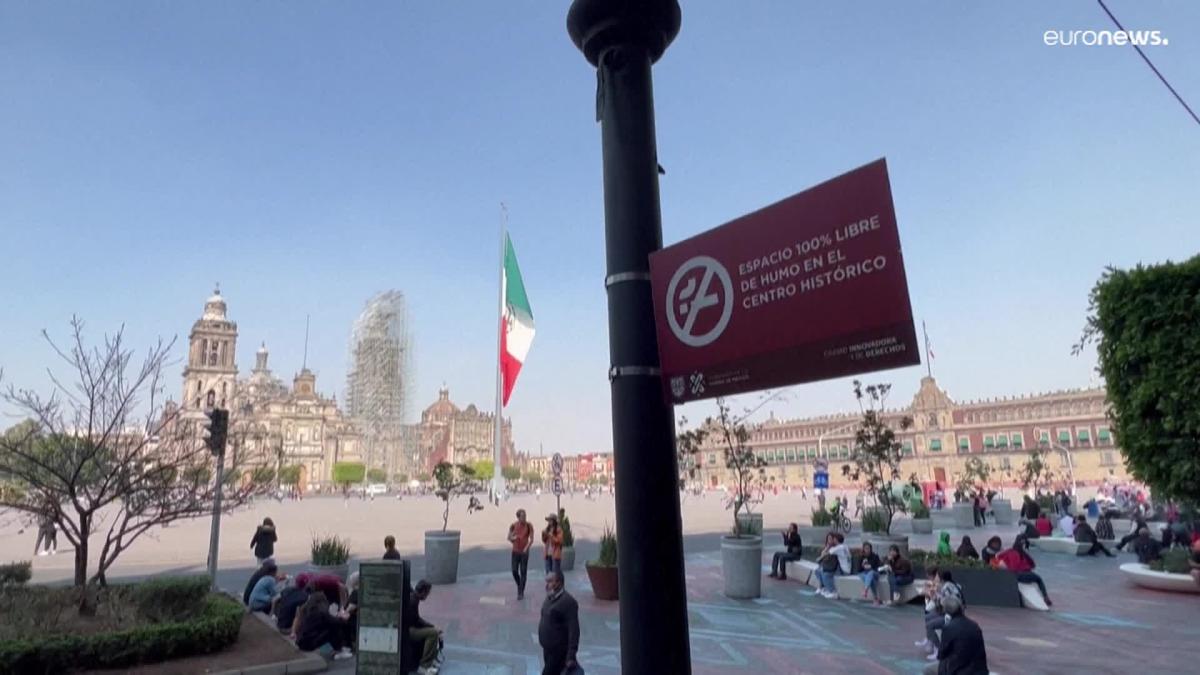 Residents unconvinced by Mexico's strict antismoking laws